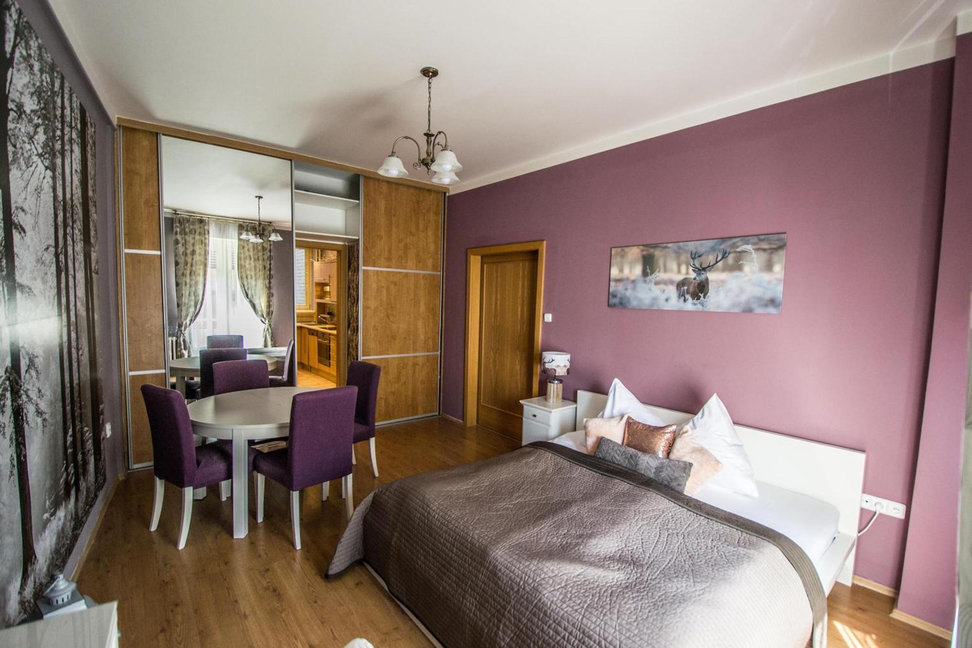 Main Prague Square Apartments Sauna And Fireplace Ngoại thất bức ảnh