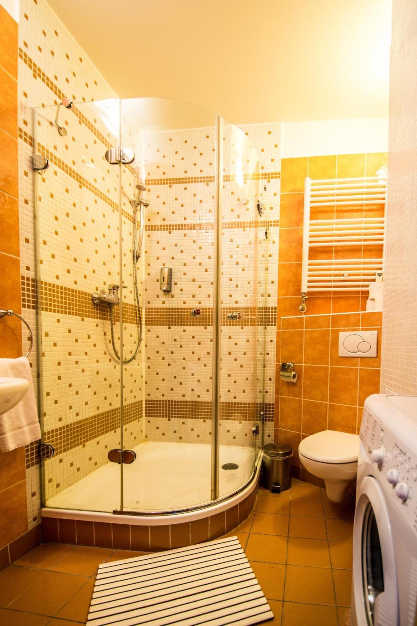 Main Prague Square Apartments Sauna And Fireplace Ngoại thất bức ảnh