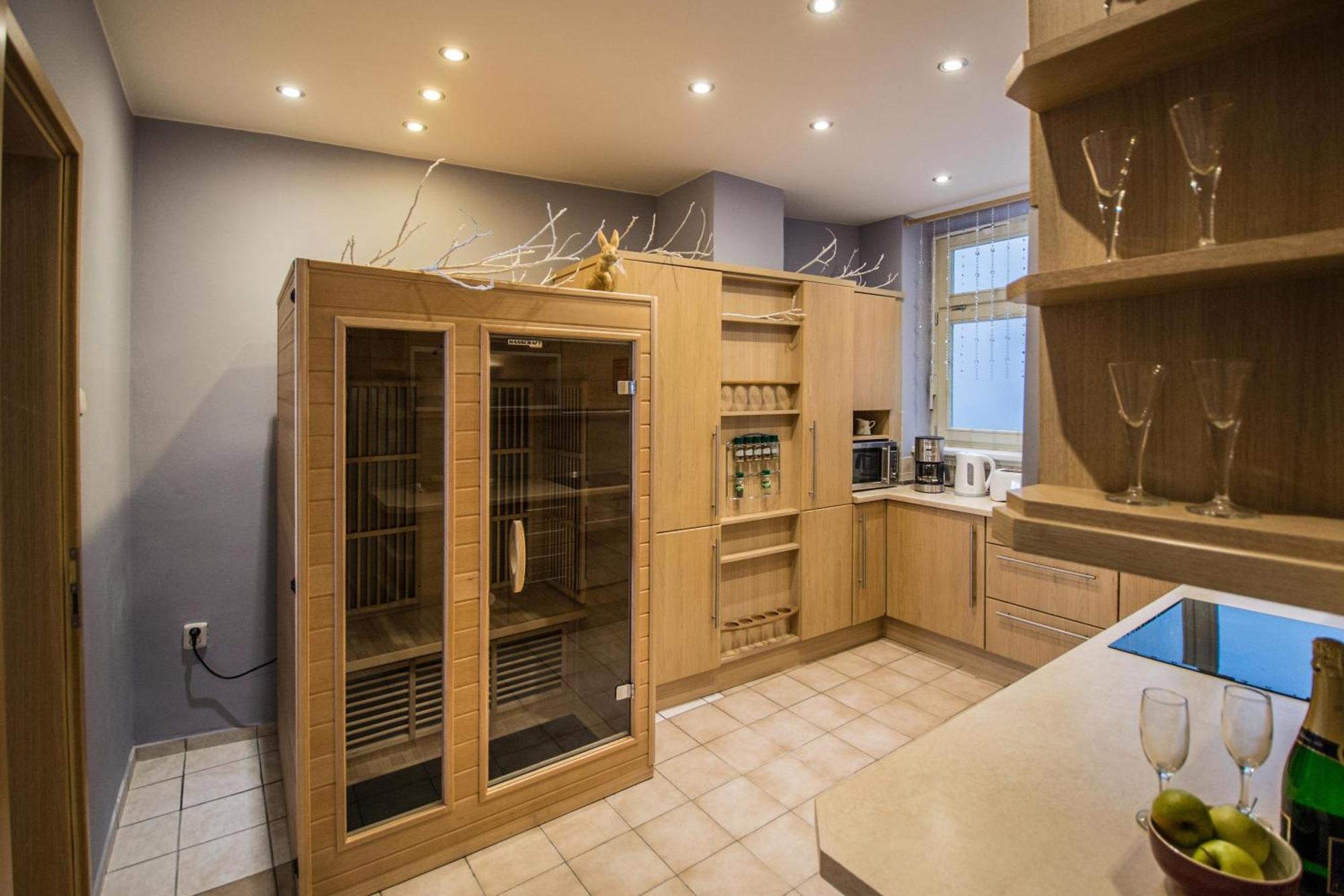 Main Prague Square Apartments Sauna And Fireplace Ngoại thất bức ảnh