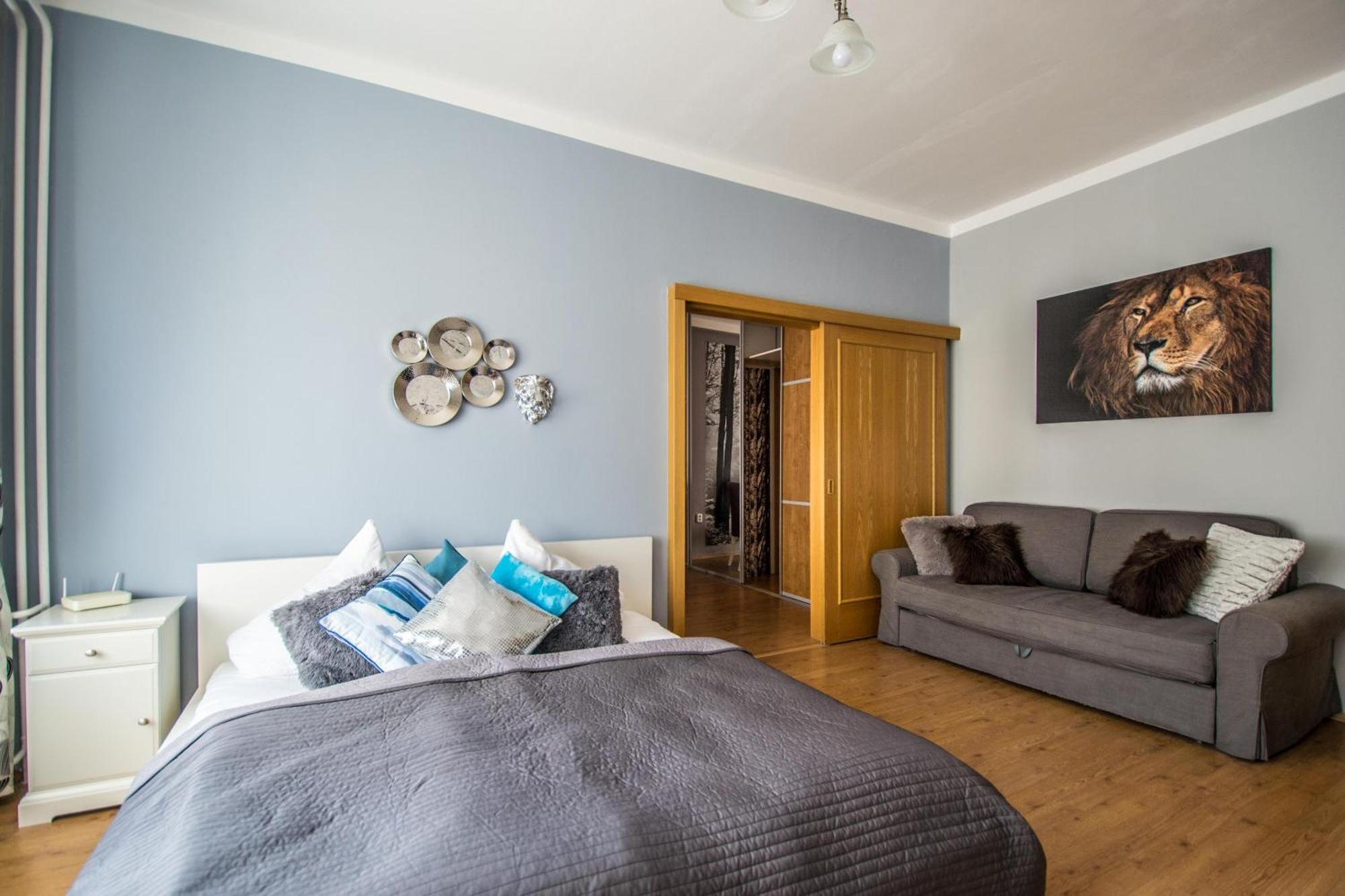 Main Prague Square Apartments Sauna And Fireplace Ngoại thất bức ảnh