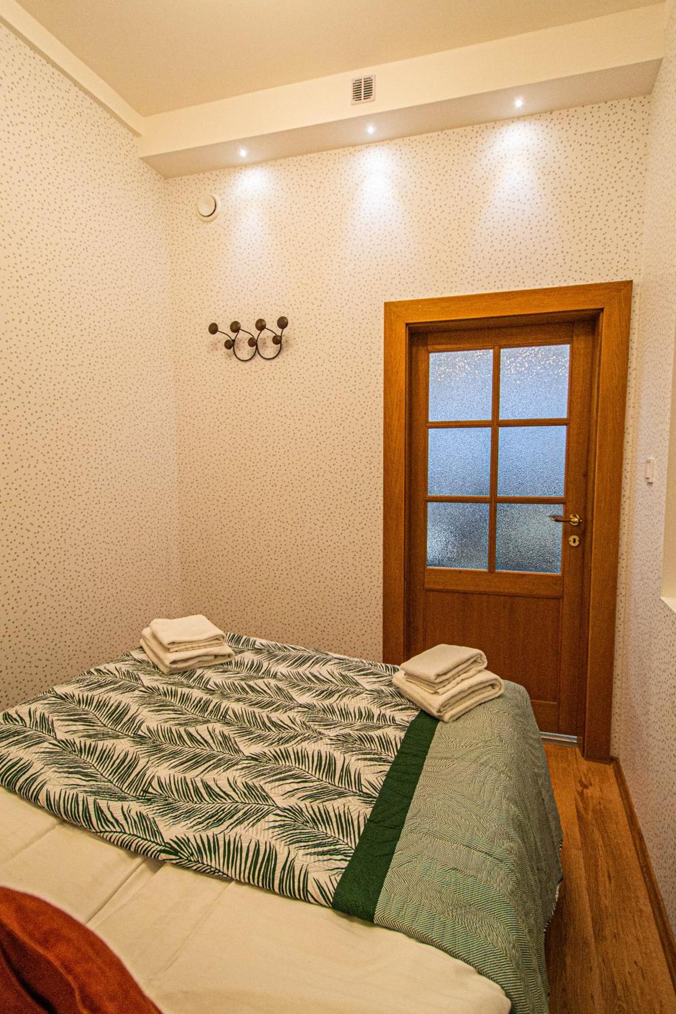 Main Prague Square Apartments Sauna And Fireplace Ngoại thất bức ảnh